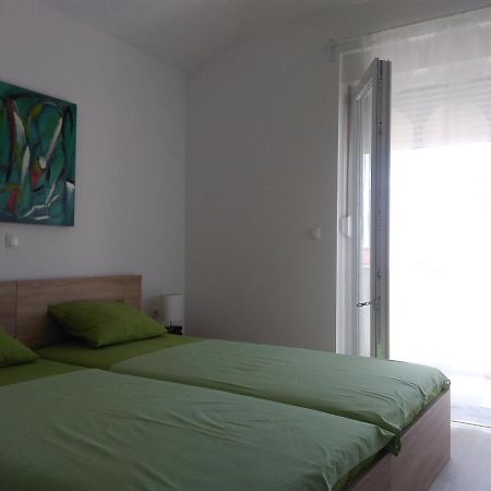 Luxury Apartments Cuba 1 Novalja Eksteriør billede