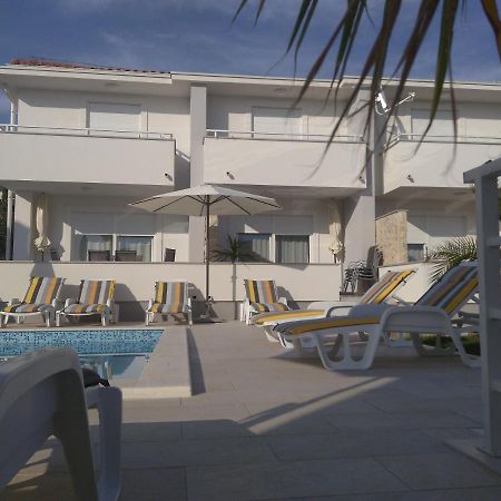 Luxury Apartments Cuba 1 Novalja Eksteriør billede