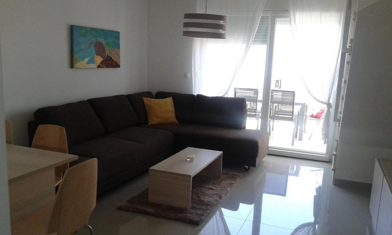 Luxury Apartments Cuba 1 Novalja Eksteriør billede